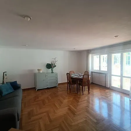 Vatican Luisa Apartment